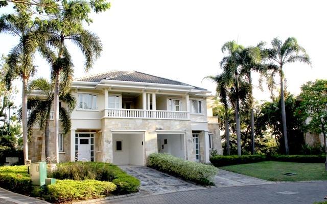 Ciputra Golf, Club & Hotel Surabaya Zimmer foto